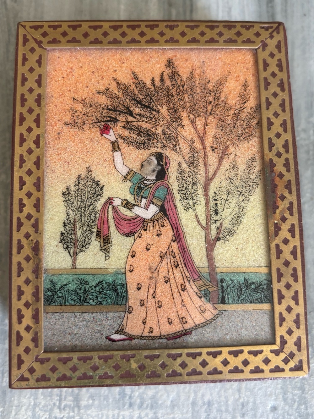Hand Painted Indian Wooden Jewelry Trinket Box w Bracelet